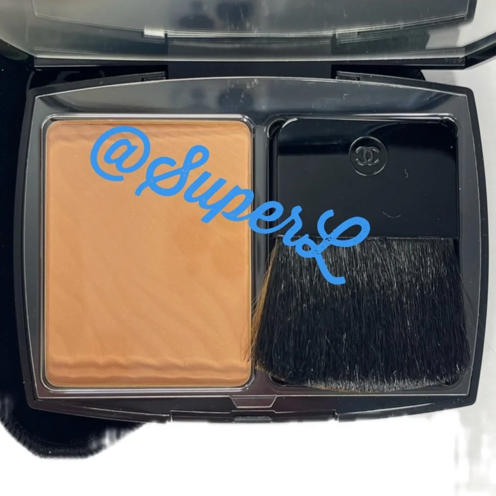 RARE NEW Chanel Soleil Tan Hydrating Bronzing Powder Bronzer discontinued